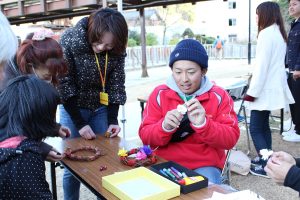 学生も一緒に作ります